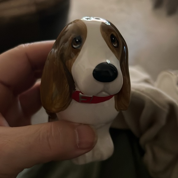 Ceramic Dog Salt and Pepper Shakers - Brown and White - Picture 7 of 7